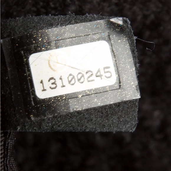 Chanel Vintage 2009 XL Maxi Jumbo Black Tweed 2.55 Reissue Bouclé Messenger Bag - Picture 17 of 17